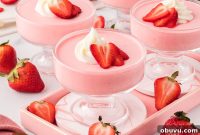 Light and Creamy Strawberry Mousse Recipe for Summer