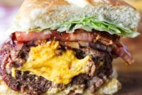 Juicy Lucy Burger Recipe: Melted Cheese-Stuffed Patties
