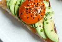 Cured Egg Yolk Crispy Rice Bites: Crunchy Sushi-Style Snack