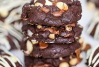 Chewy Chocolate Macadamia Nut Cookies Recipe