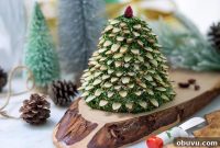 Festive Christmas Tree Cheese Ball Recipe for Holiday Parties