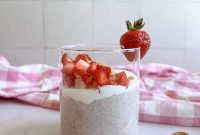 Blended Strawberry Cheesecake Chia Pudding Recipe