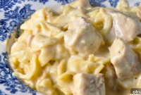 Slow Cooker Chicken Stroganoff Recipe for Tender, Creamy Dinner