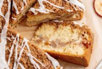 Classic Apple Crumb Cake Recipe — Tender, Spiced & Crunchy