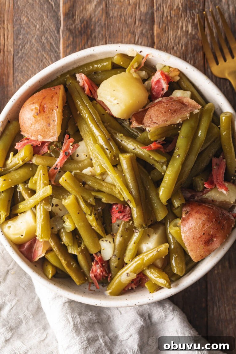 Soul Food Thanksgiving Menu 2024: 30+ Classic Recipes 23 bowl of green beans and potatoes