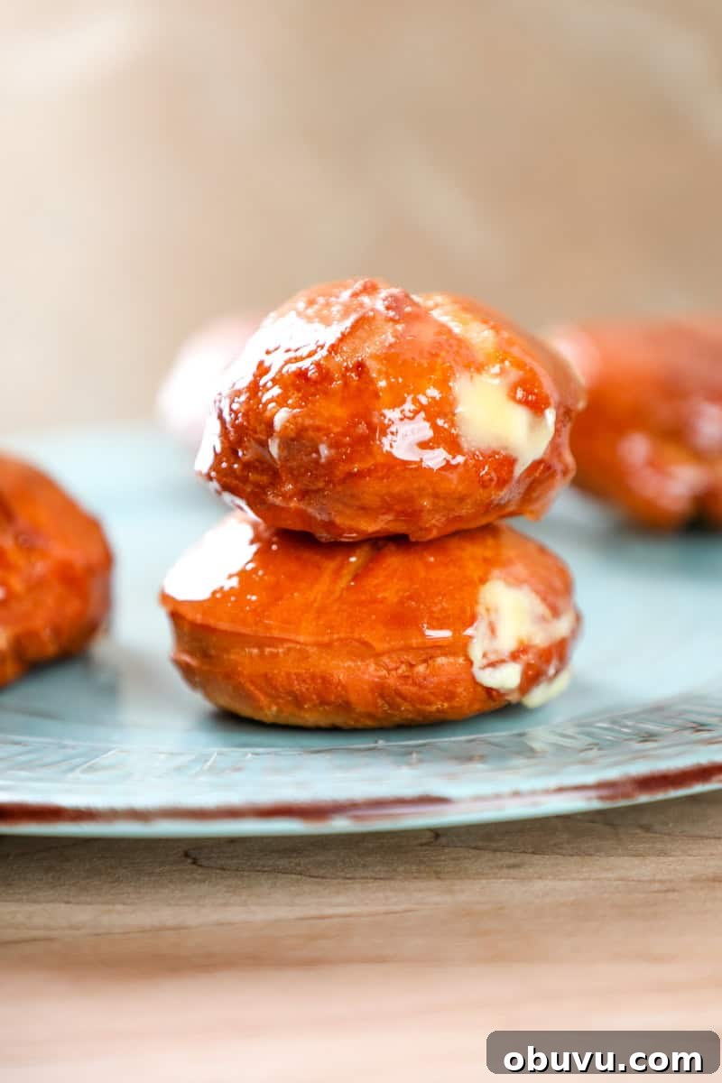 Crème Brûlée-Filled Donuts: Decadent Custard-Packed Treats 7 img 168000 6