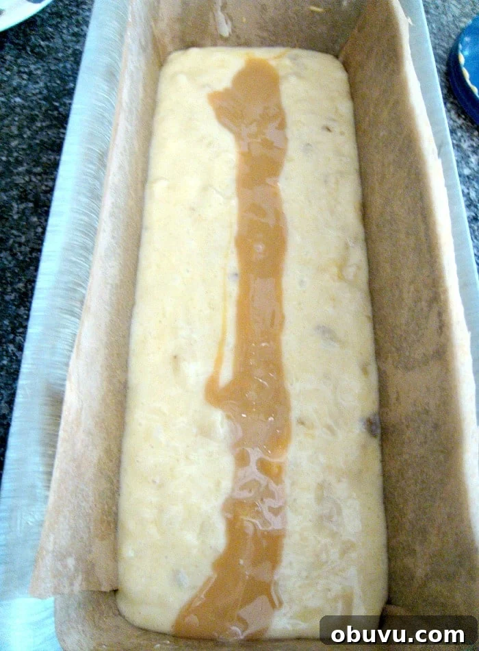 Showing the caramel layer in the middle Showing the caramel layer in the middle