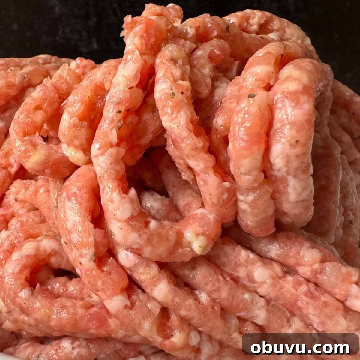 Juicy Chicken Bratwurst Recipe: Homemade Chicken Sausage Guide 6 bratwurst meat