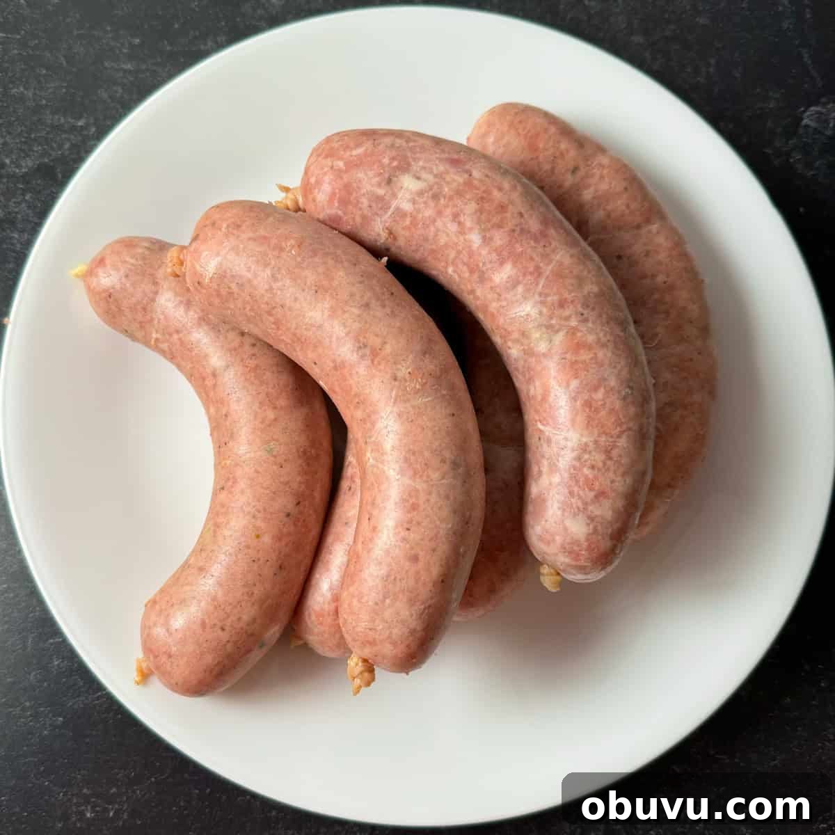 Juicy Chicken Bratwurst Recipe: Homemade Chicken Sausage Guide 7 chicken brats