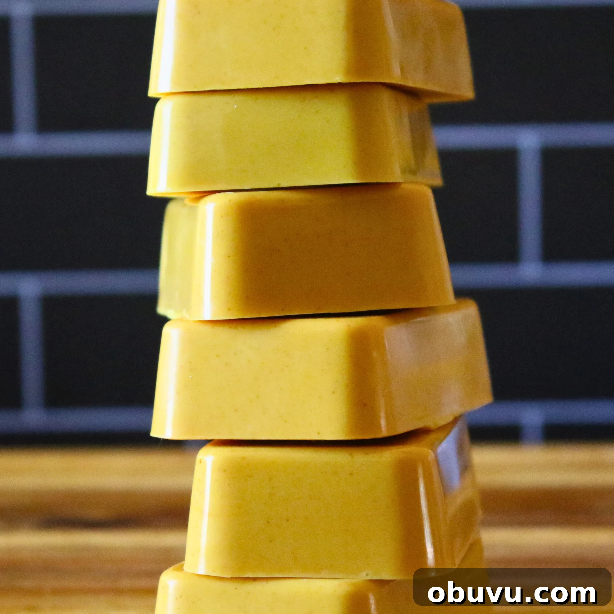 Homemade Turmeric Melt-and-Pour Soap Recipe for Glowing Skin 4 img 92996 3
